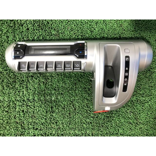 クロスビー 4AA-MN71S A/Cスイッチパネル 39510-76R20-C9W 【即納