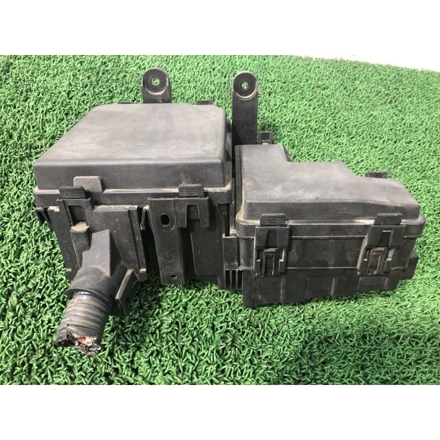 エクストレイル DBA-T32 ヒューズボックス 284B7-4CE0A 24382-4BA0A