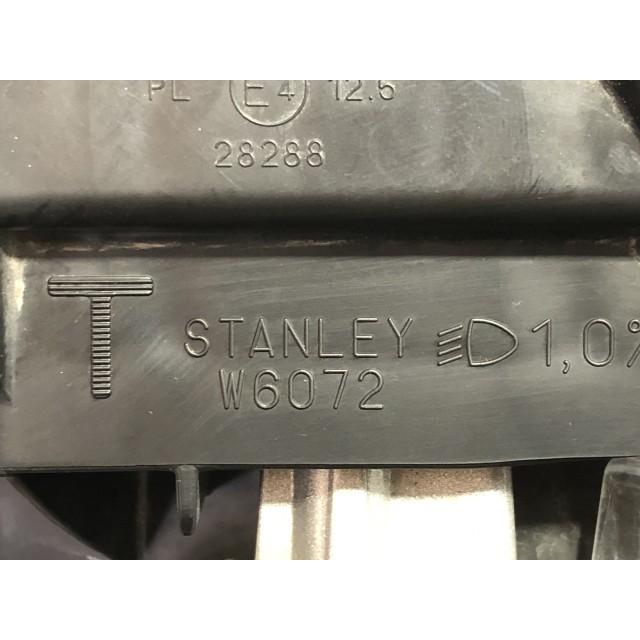 ワゴンＲスマイル 5BA-MX81S 右ヘッドランプASSY W6072 35120-84S00 35120-84S02【即納】 インボイス対応の画像