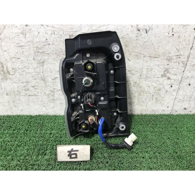 ハスラー 4AA-MR52S 右テールランプ 220-5939W 35650-59S20 【即納