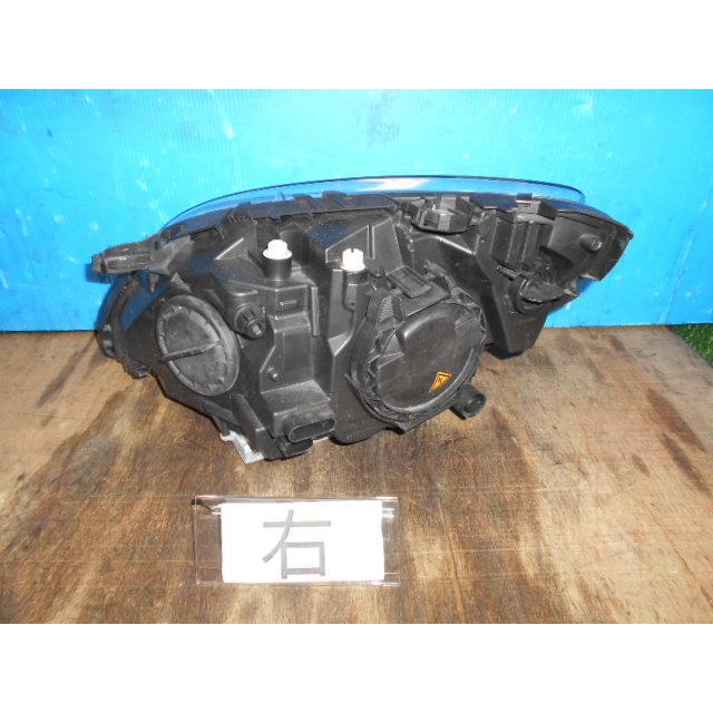 ベンツ Bクラス CBA-245234 右ヘッドランプASSYの画像