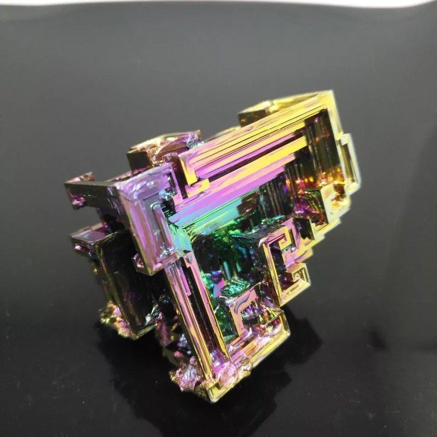 虹色の鉱石 ビスマス人工結晶 虹色 インテリア 高純粋 鉱石 金属 結晶 : bzshop