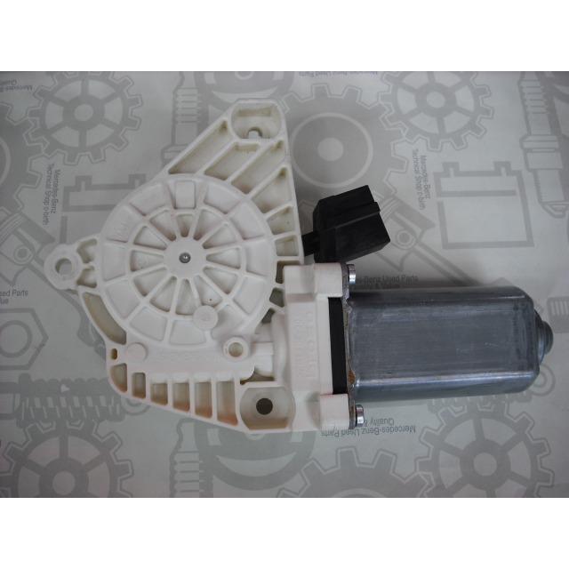 Mercedes-Benz（メルセデス・ベンツ） 純正品 W245 左フロント 