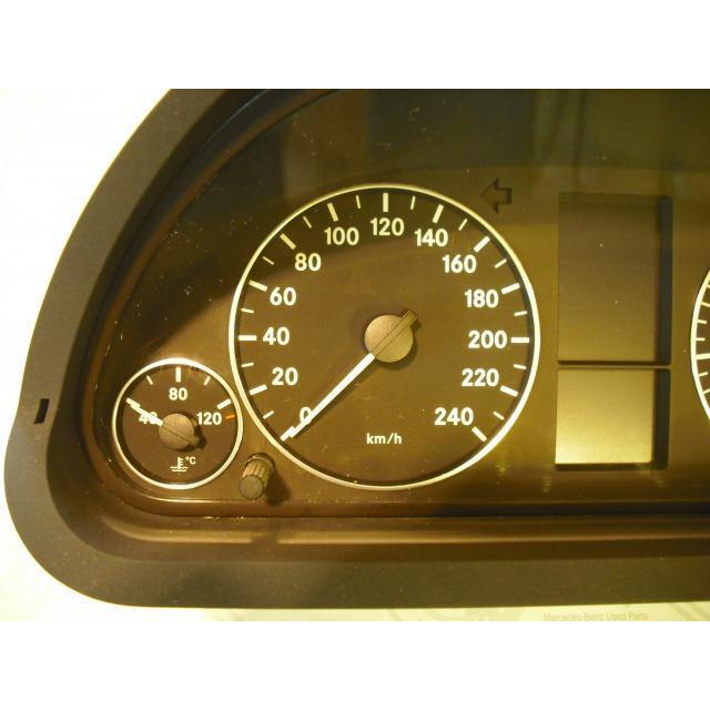 Mercedes-Benz（メルセデス・ベンツ） 純正品 W169 スピードメーター 