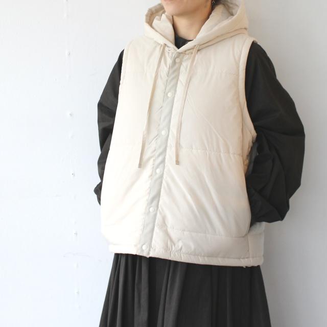 IKITSUKE 中綿フードベスト Padding hood vest / 2546252 |  | 01