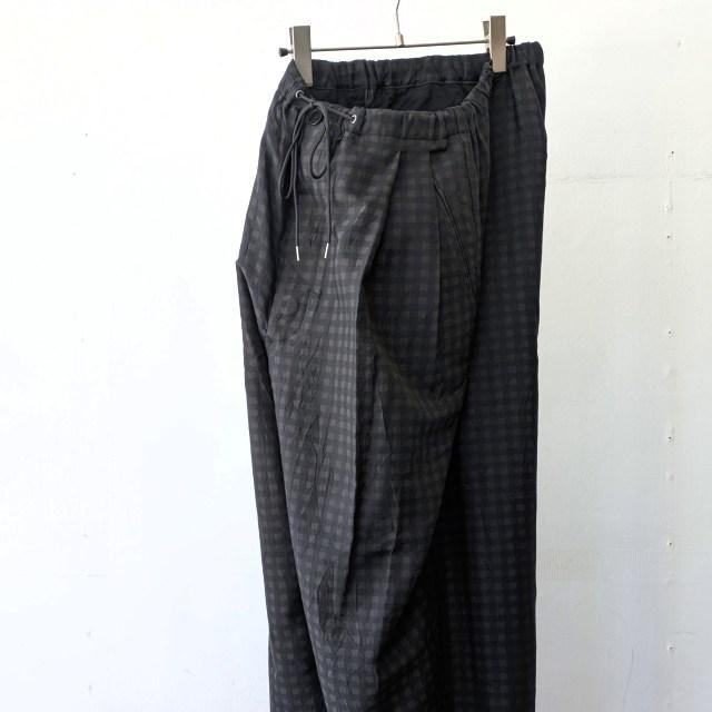 パンツ HAVERSACK 2tuck cotton stripe trousers M パンツ HAVERSACK 2tuck cotton stripe trousers M HAVERSACK