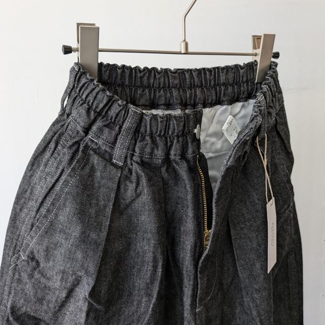 HARVESTY　Black Denim Circus Pants -Narrow ブラックデニムサーカスパンツナローシルエット A12419　（Black） | HARVESTY | 10