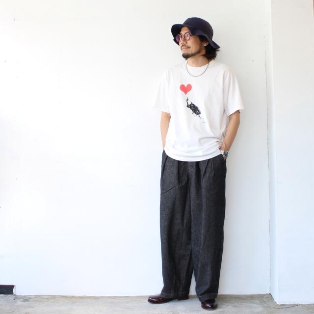 HARVESTY　Black Denim Circus Pants -Narrow ブラックデニムサーカスパンツナローシルエット A12419　（Black） | HARVESTY | 01