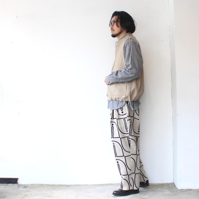 amne ギャバジンカラーレスベスト GABARDINE useful vest / amn-VT-002 |  | 02