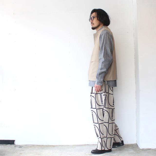 amne ギャバジンカラーレスベスト GABARDINE useful vest / amn-VT-002 |  | 06