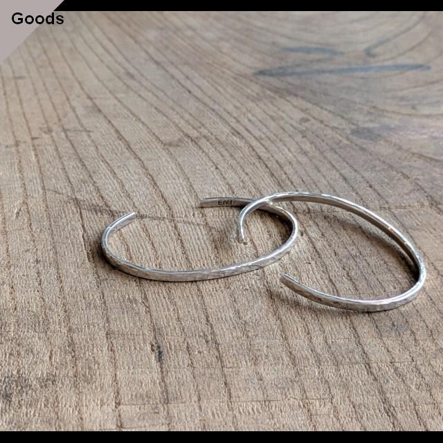 ERICKA NICOLAS BEGAY（エリッカ ニコラス ビゲイ） シルバーバングル