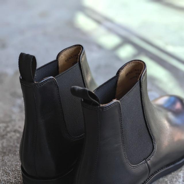 HARROGATE（ハロゲイト） サイドゴアブーツ KENSINGTON （Black） : C