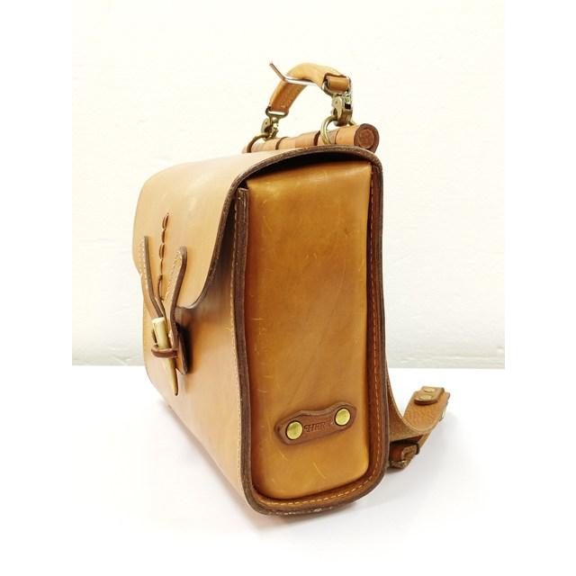 B554 [人気] HERZ ヘルツ リュック ブラウン系 レザー 日本製 パラシュートリュック | ★ |  | 02