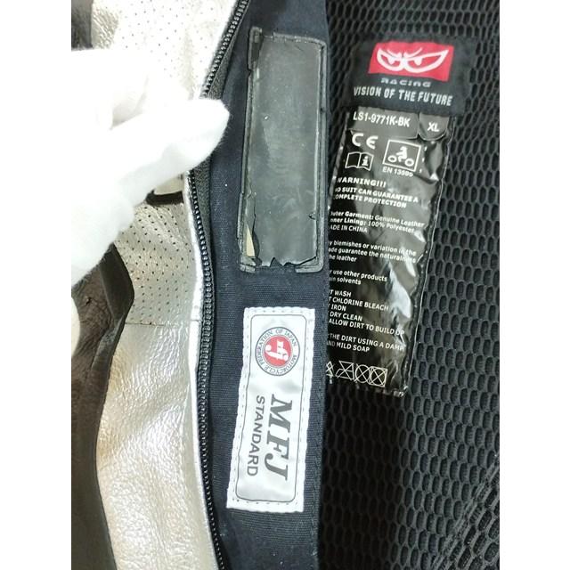 B778 [人気] BERIK ベリック レーシングスーツ XL マルチカラー 革ツナギ LS1-9771K-BK | ★ |  | 04