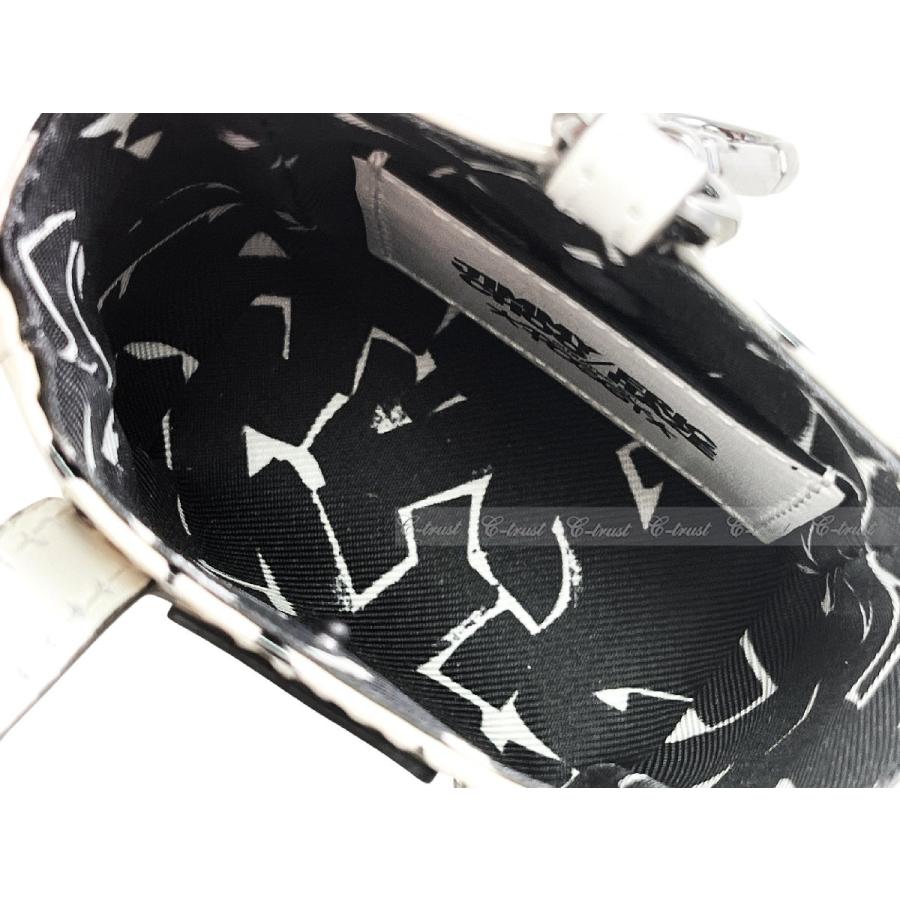 L926.. JIMMY CHOO ERIC HAZE ジミーチュウ エリックヘイズ コラボ チャーム バッグ BAG 小物入れ エナメル ロゴ 新品 ★ ホワイト_6