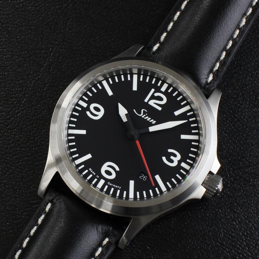 Sinn ジン 556.A.RS 自動巻き 腕時計 ロシアンカウレザー Sinn ジン 556.A.RS 自動巻き 腕時計 ロシアンカウレザー