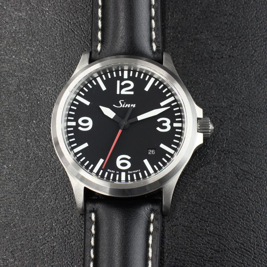 Sinn ジン 556.A.RS 自動巻き 腕時計 ロシアンカウレザーストラップ