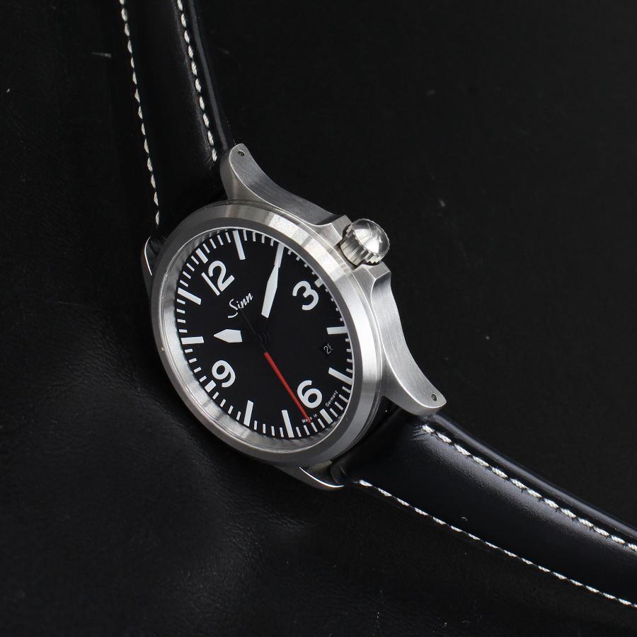 Sinn ジン 556.A.RS 自動巻き 腕時計 ロシアンカウレザー Sinn ジン 556.A.RS 自動巻き 腕時計 ロシアンカウレザー