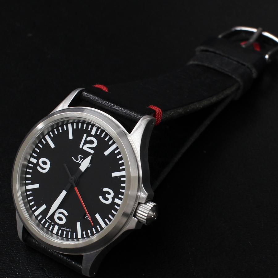 Sinn ジン 556.A.RS 自動巻き 腕時計 ヴィンテージカウレザー Sinn ジン 556.A.RS 自動巻き 腕時計 ヴィンテージカウレザー