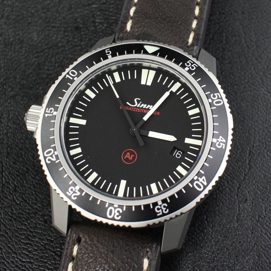 Sinn（ジン） Sinn 703.EZM3.F 自動巻き 腕時計 レザーストラップ