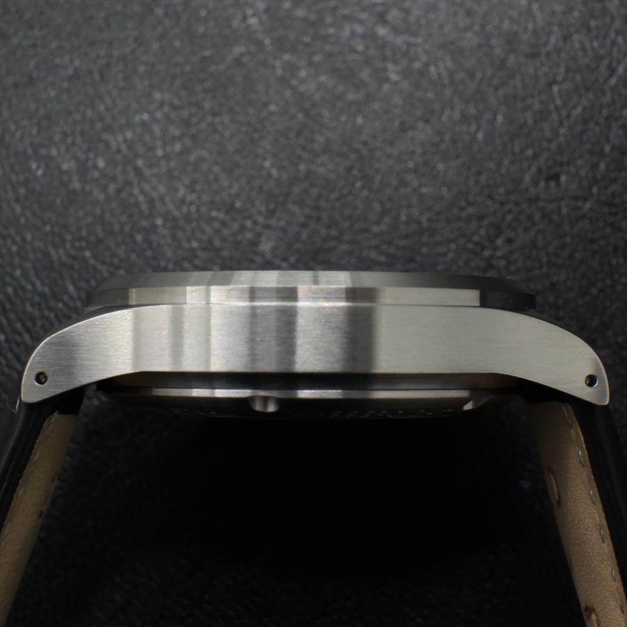 Sinn（ジン） Sinn 556.A 自動巻き 腕時計 ロシアンカウレザー