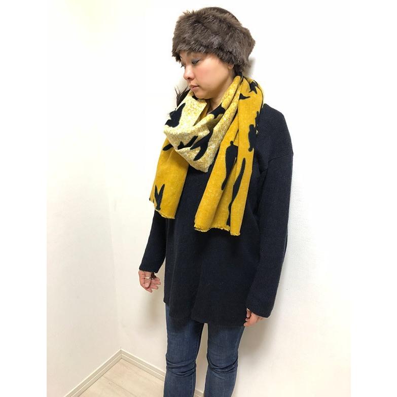 ストール イエロー 大空を舞う鳥をモチーフにした大判ストール