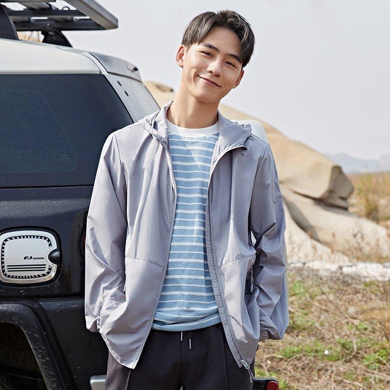 格安saleスタート Uvパーカー 父の日 おしゃれ ファッション 体型カバー 防風 薄手 軽量 フード付き アウトドア 自転車 ウォーキング 紫外線対策 接触冷感 夏 メンズ Uvカット パーカー カラー ホワイト Www Projectcorfu Com