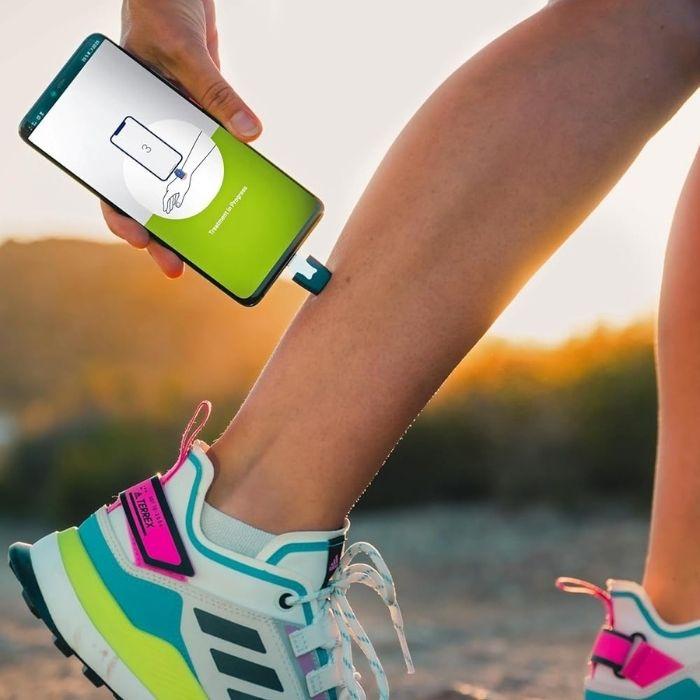 カメディ heat it classic 2種から1個選べる ヒートイット クラシック スマホでかんたん 虫さされケア かゆみ 熱 携帯式 キーホルダ | ブランド登録なし | 02