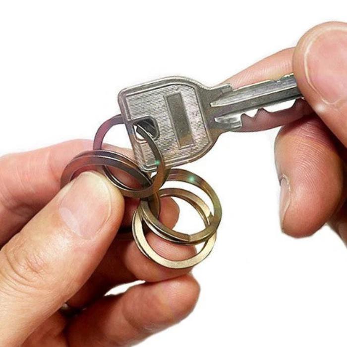 WAVECLIPS スマートキーリング シルバー/シャンパンゴールド 2種から1個選べる ウェーブクリップ 鍵 ステンレス 軽量 高強度 取付け簡単 爪を傷めない 日本製 | ブランド登録なし | 01