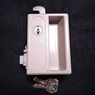 イトーキ 【錠前】イトーキ(ITOKI) 旧型 ロッカー錠 J型 イトーキ 【錠前】イトーキ(ITOKI) 旧型 ロッカー錠 J型