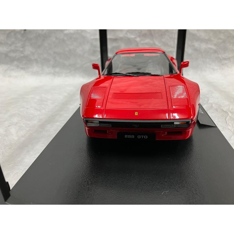 KKmodels 1/18 フェラーリ２８８GTO １９８４　　赤 |  | 02