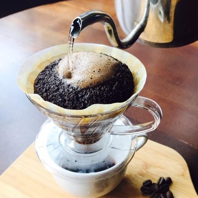 コーヒー豆 珈琲豆 贅沢なプレミアム豆で作った 深煎り アイスコーヒー 600g｜cafe-adachi｜08