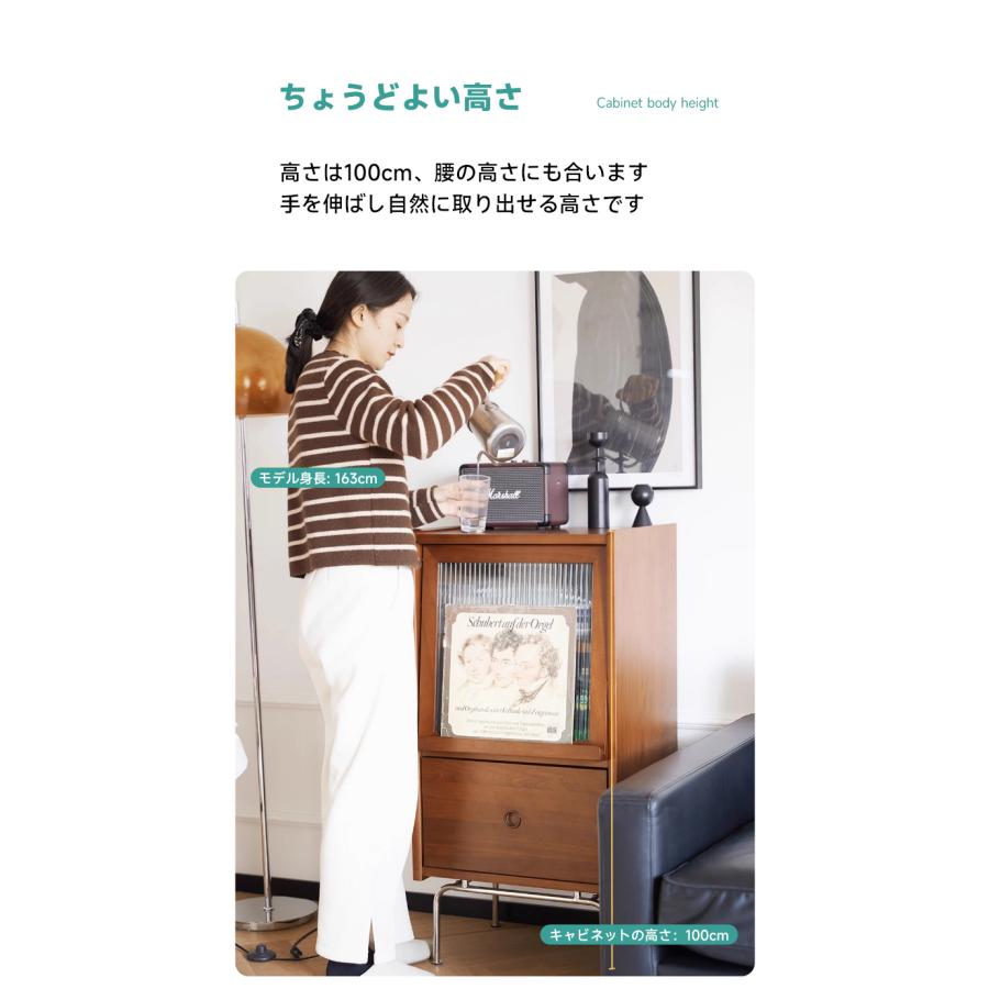 【asaaji】木製ガラス扉キャビネット(他の方は購入不可です) asaaji様専用】木製ガラス扉キャビネット(他の方は購入です)