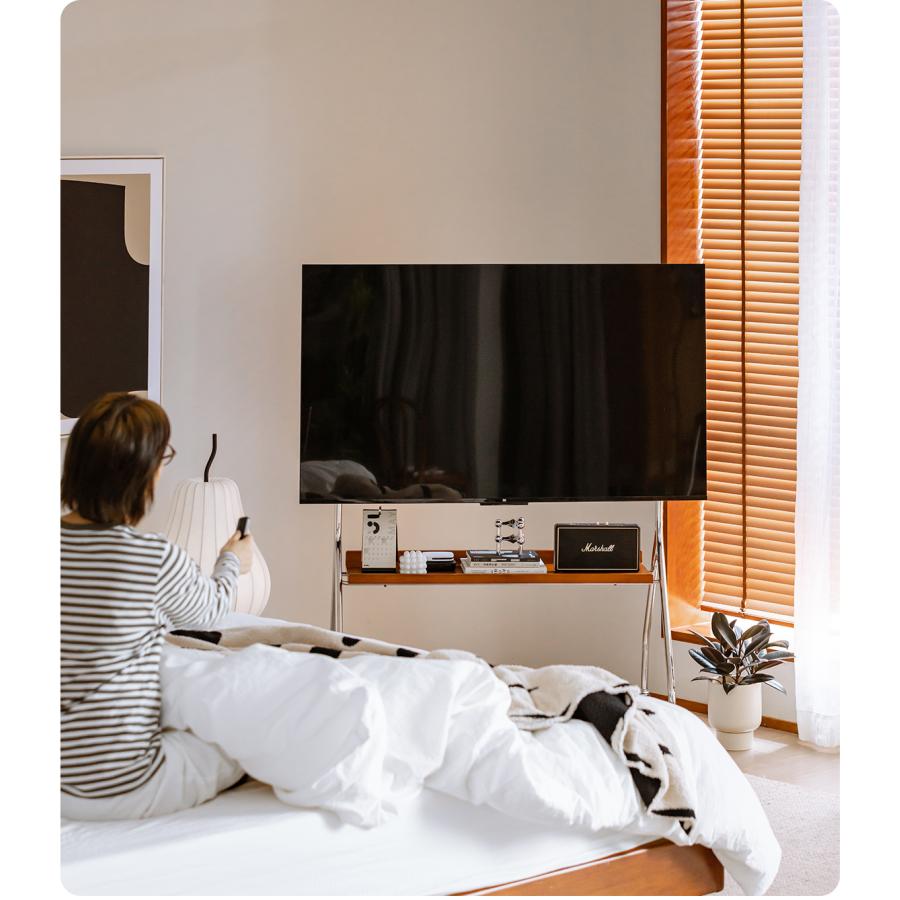 CAGUUU 可動式テレビスタンド 調整可能な高さと角度 モダンデザイン