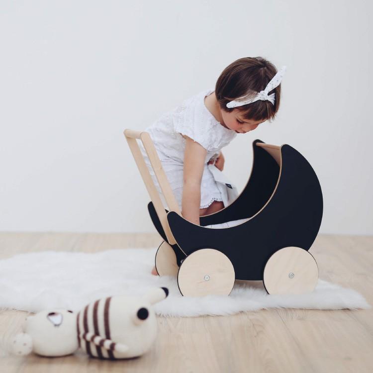 オーノー 日本総代理店 Ooh Noo 手押し車 赤ちゃん おもちゃ入れ 月形 1歳 一歳 プレゼント ギフト 誕生日 収納 木製玩具 ハンドメイド Toy Pram Black Ca76 Toypramblack キッズ ベビー カイズ 通販 Yahoo ショッピング