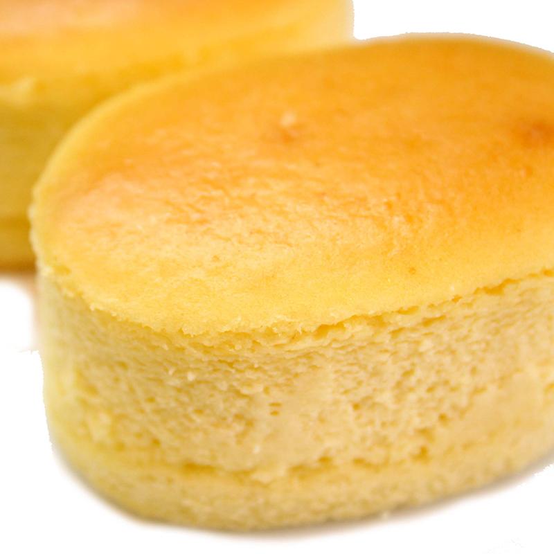 濃厚チーズケーキ 単品　一口サイズのチーズケーキ 半解凍で食べると、ひんやりとしっとりが絶妙においしい♪ |  | 01