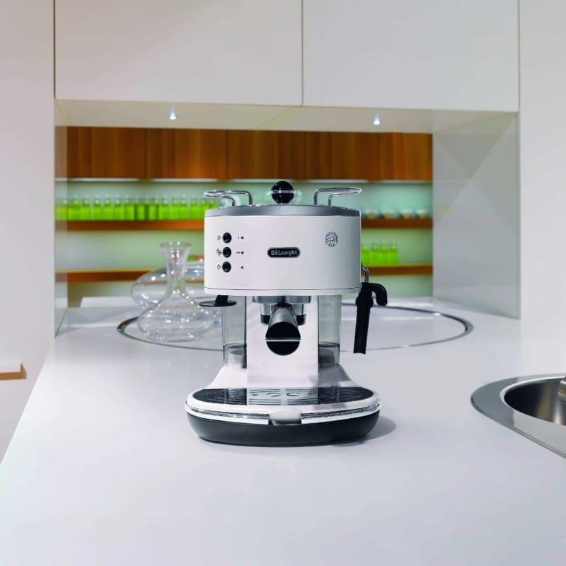 デロンギ エスプレッソマシン メーカー De'Longhi ECO310W