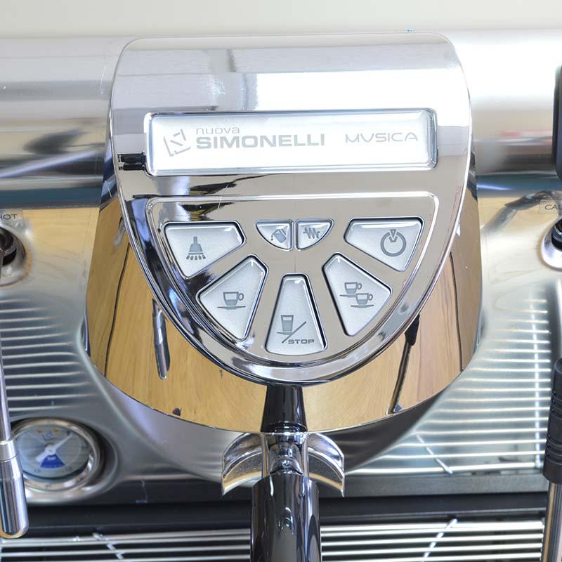 Nuova Simonelli社 エスプレッソマシン ヌォーヴァ シモネリ Nuova Simonelli社 エスプレッソマシン ヌォーヴァ シモネリ