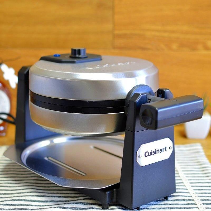 クイジナート ワッフルメーカー 4枚焼 丸型 Cuisinart WAFF10 Belgian Waffle Maker,Stainless Ste 3011308カリフォルニアキッチン