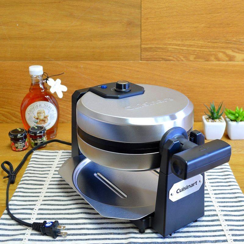 家庭用 クイジナート ワッフルメーカー 4枚焼 丸型 Cuisinart WAFF10 Belgian Waffle Maker,Stainless 3011308カリフォルニアキッチン