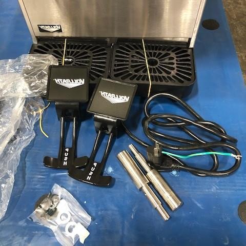 ドリンクサーバー ダブル ディスペンサー 20L×2 パドル攪拌 冷却機能 温度調節可能 レストラン カフェ ホテル Vollrath VBBE2-3