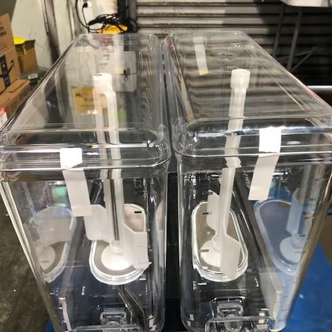 ドリンクサーバー ダブル ディスペンサー 20L×2 パドル攪拌 冷却機能 温度調節可能 レストラン カフェ ホテル Vollrath VBBE2-3