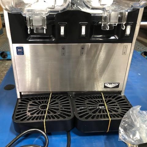 ドリンクサーバー ダブル ディスペンサー 20L×2 パドル攪拌 冷却機能 温度調節可能 レストラン カフェ ホテル Vollrath VBBE2-3