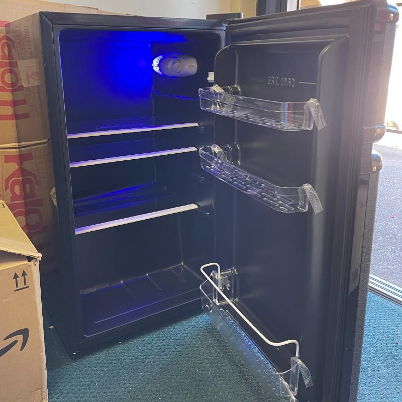 冷蔵庫 マーシャル アンプ型 スピーカー型 コンパクト Marshall Cubic-Foot Bar Fridge with Freezer, Bl|cakmkt|15