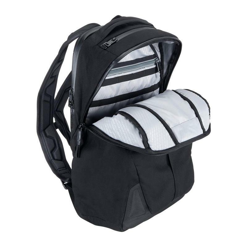 バックパック 25L ノートパソコン タブレット 耐水 EVAバックパネル ペリカン Pelican MPB25 Mobile Protect Bacの画像