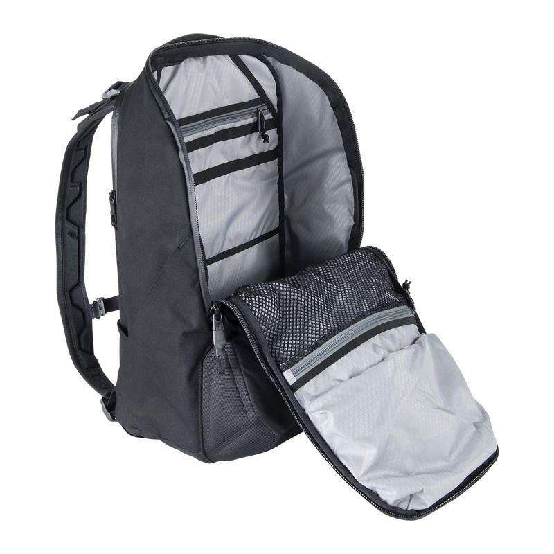 バックパック 35L ノートパソコン タブレット 耐水 EVAバックパネル ペリカン Pelican MPB35 Mobile Protect Bacの画像