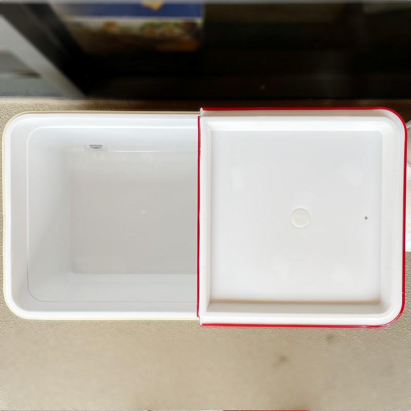 コカ・コーラ　 キャスター付き缶型クーラーボックス キャリーケース Coca Cola コカ・コーラ 保冷庫 缶型タイプ 8缶 車でも使える