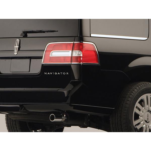 フォード純正 テールランプ アウター 右側 RH 助手席側 8L7Z13404A 07 