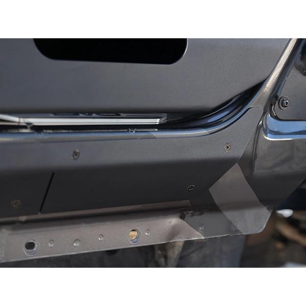 DV8 OFFROAD 正規品 ロックスキン サイドシルガード サイドシルカバー 