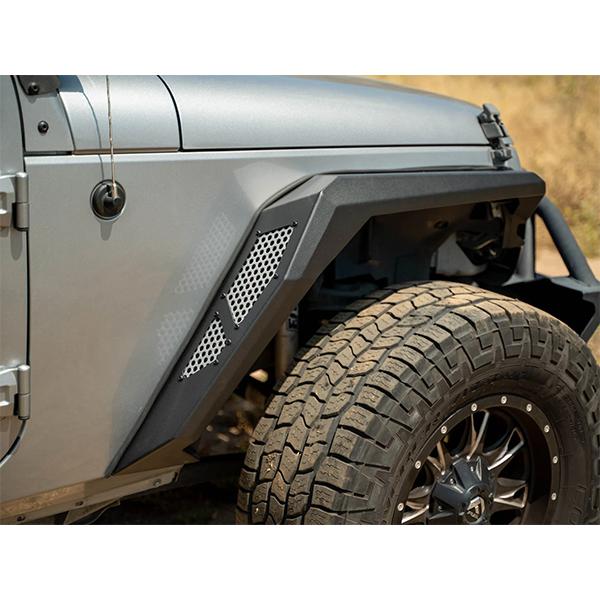 DV8 OFFROAD 正規品 アーマーフェンダーフレア 左右セット ライト付